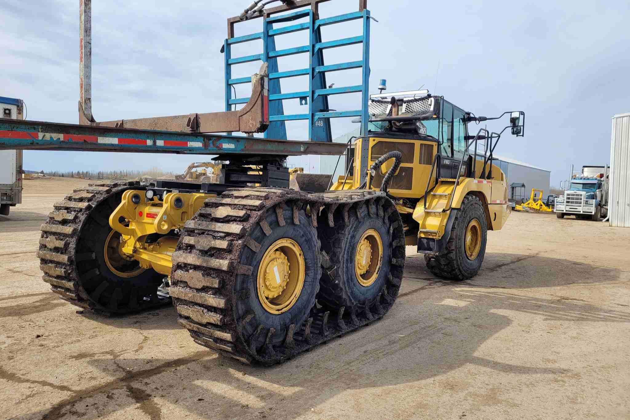 Surowe warunki w Arktyce wymagają radykalnych rozwiązań. Fot. Right Track Systems