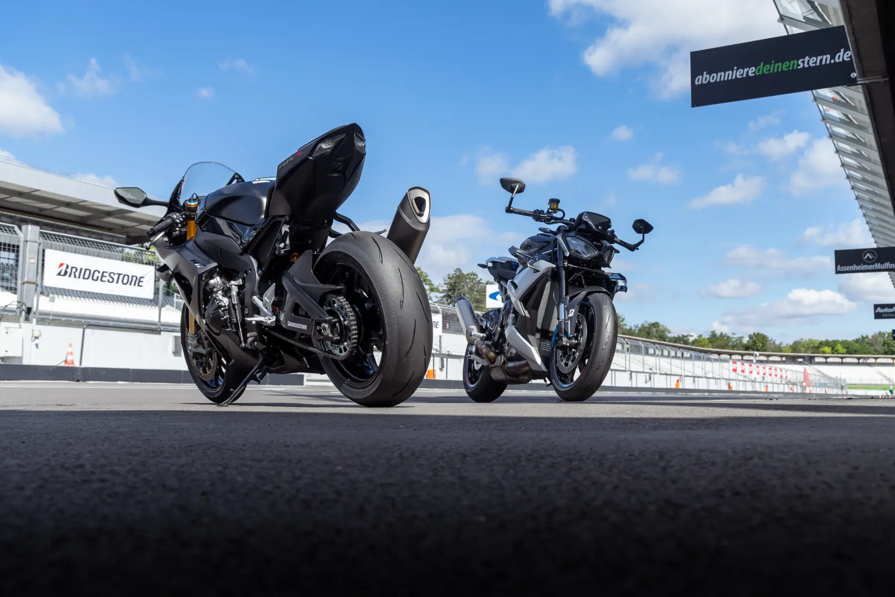BATTLAX RACING STREET RS12