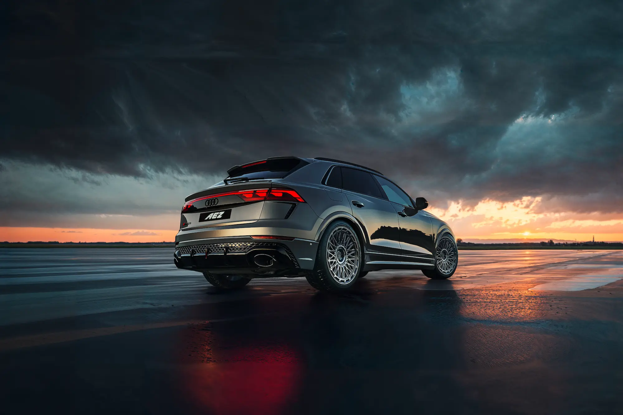 AEZ Tokio black, Audi RSQ8