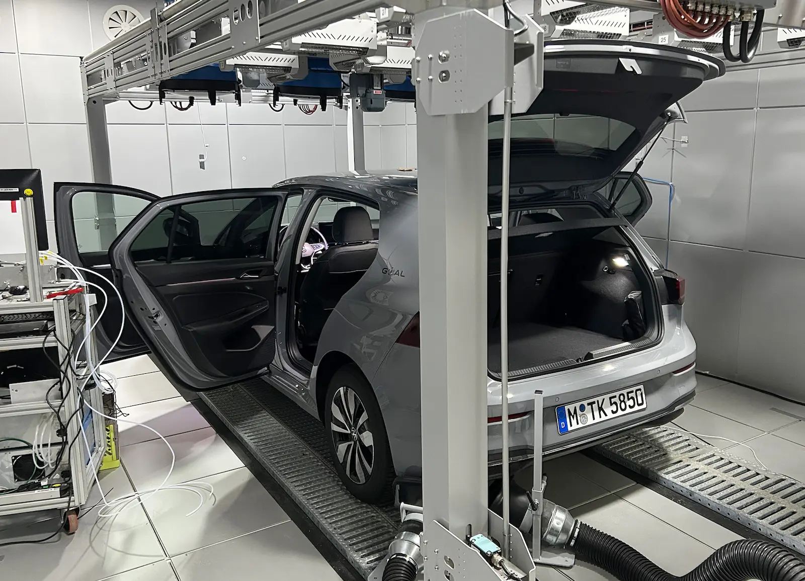 Najwyższe stężenie zanieczyszczeń powietrza we wnętrzu odnotowano w nowym Volkswagenie Golfie