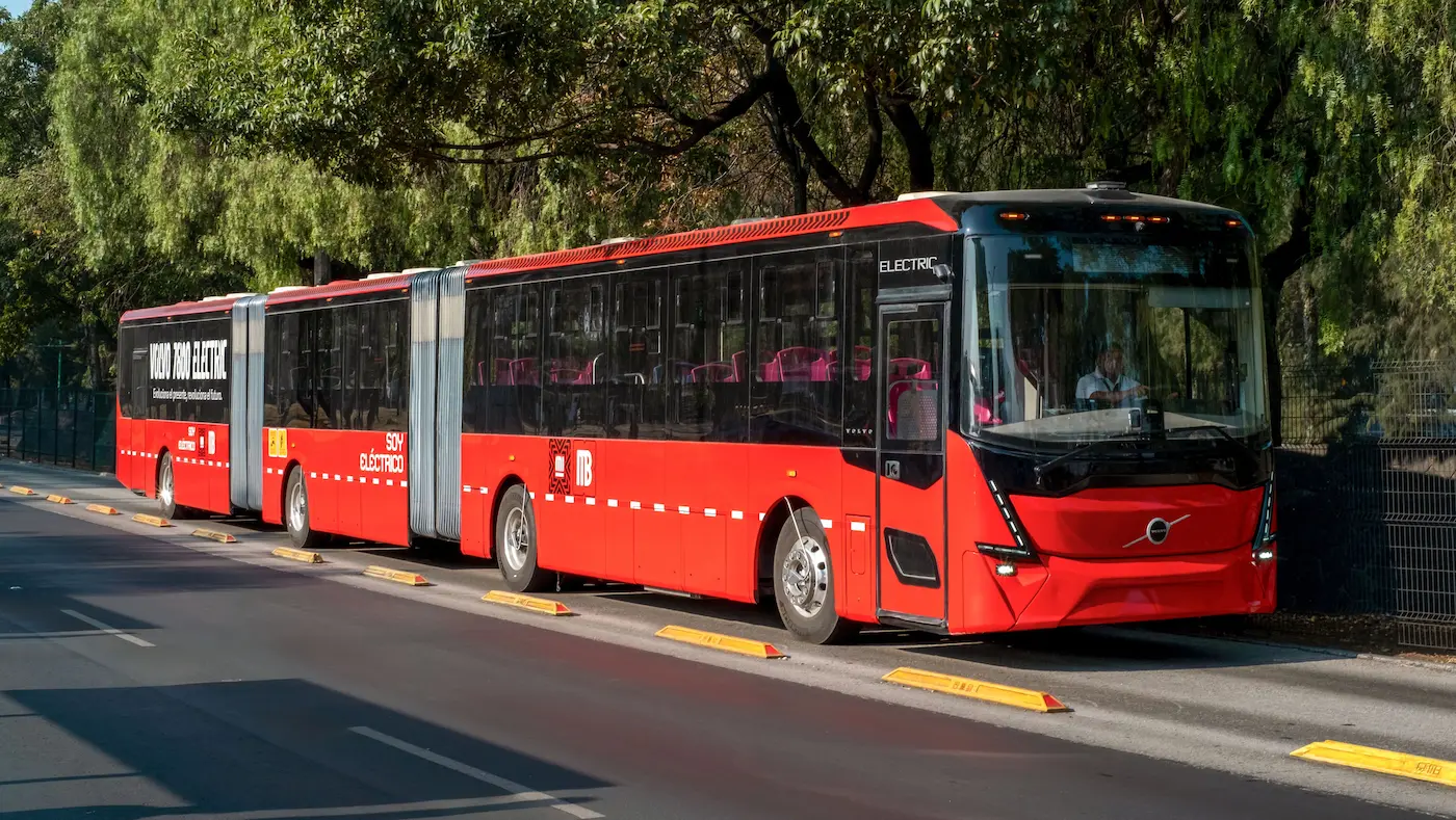System centralnego pompowania kół w metrobusie