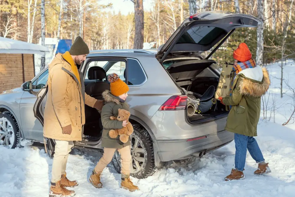 SUV lub elektryk na letnich oponach zimą? [Video]