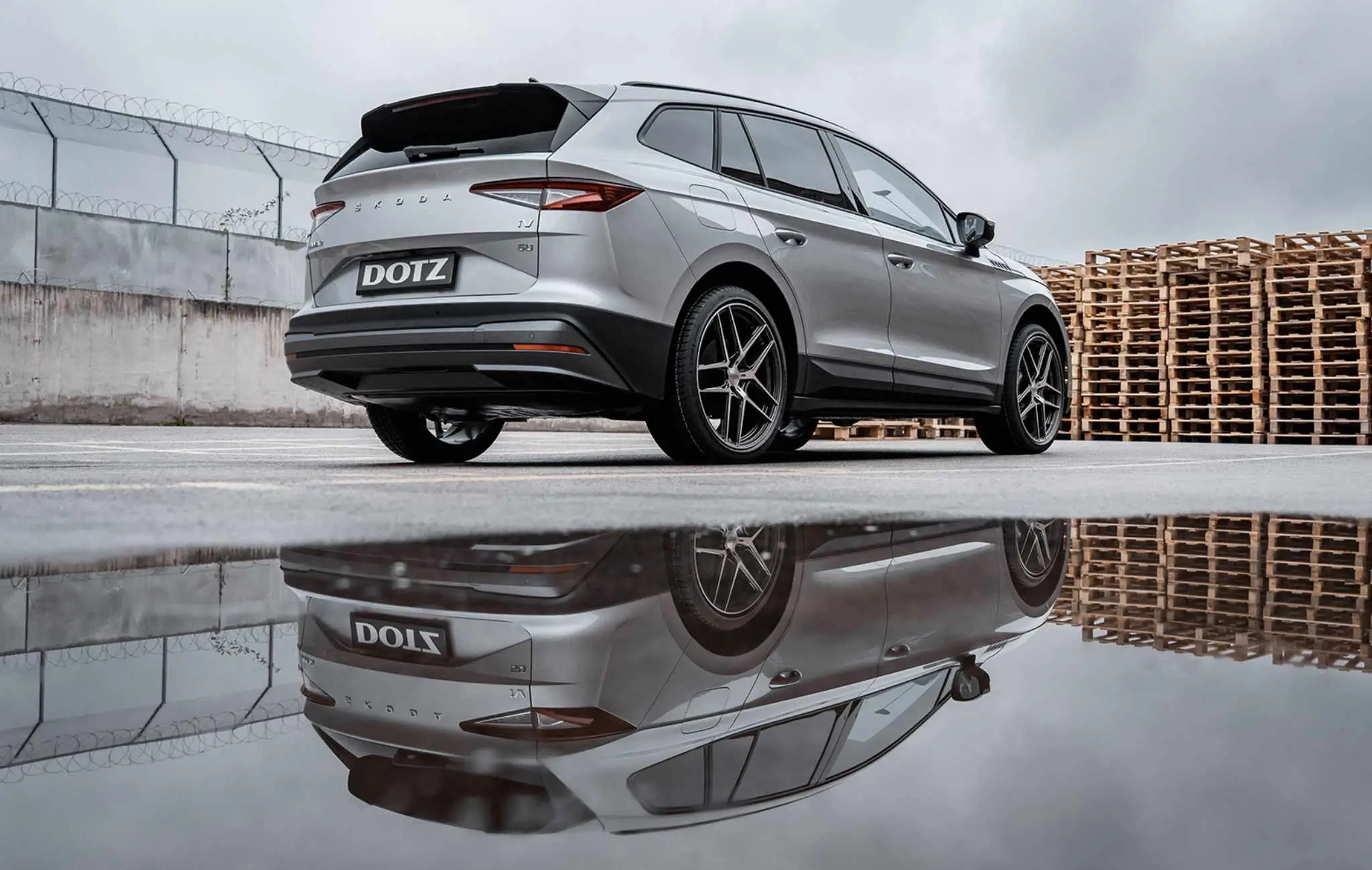 DOTZ LagunaSeca dark – sportowy charakter w najlepszym wydaniu
