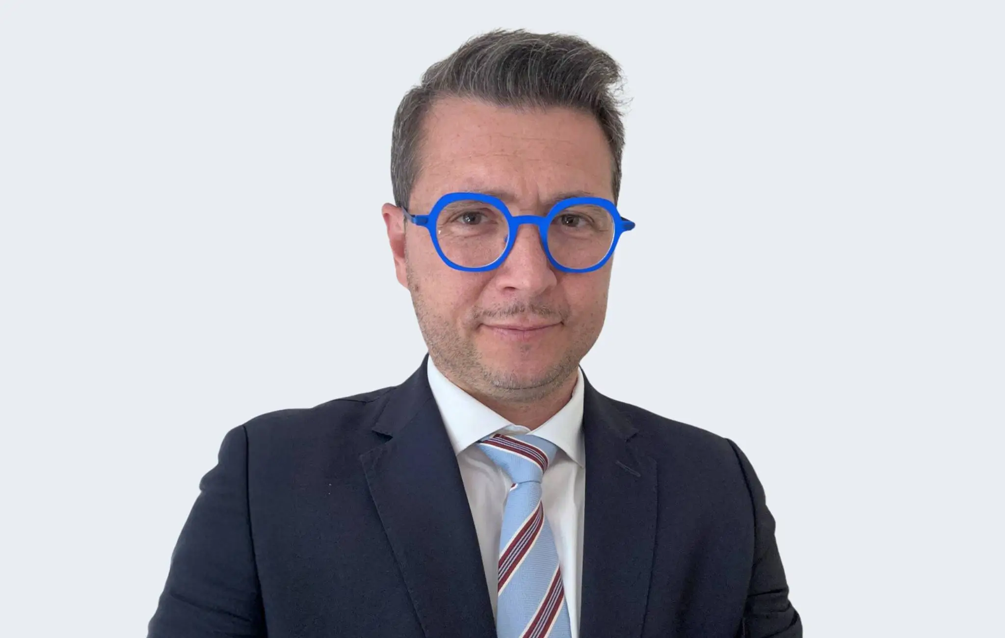 Paolo Mantovani posiada ponad 15-letnie doświadczenie w branży oponiarskiej
