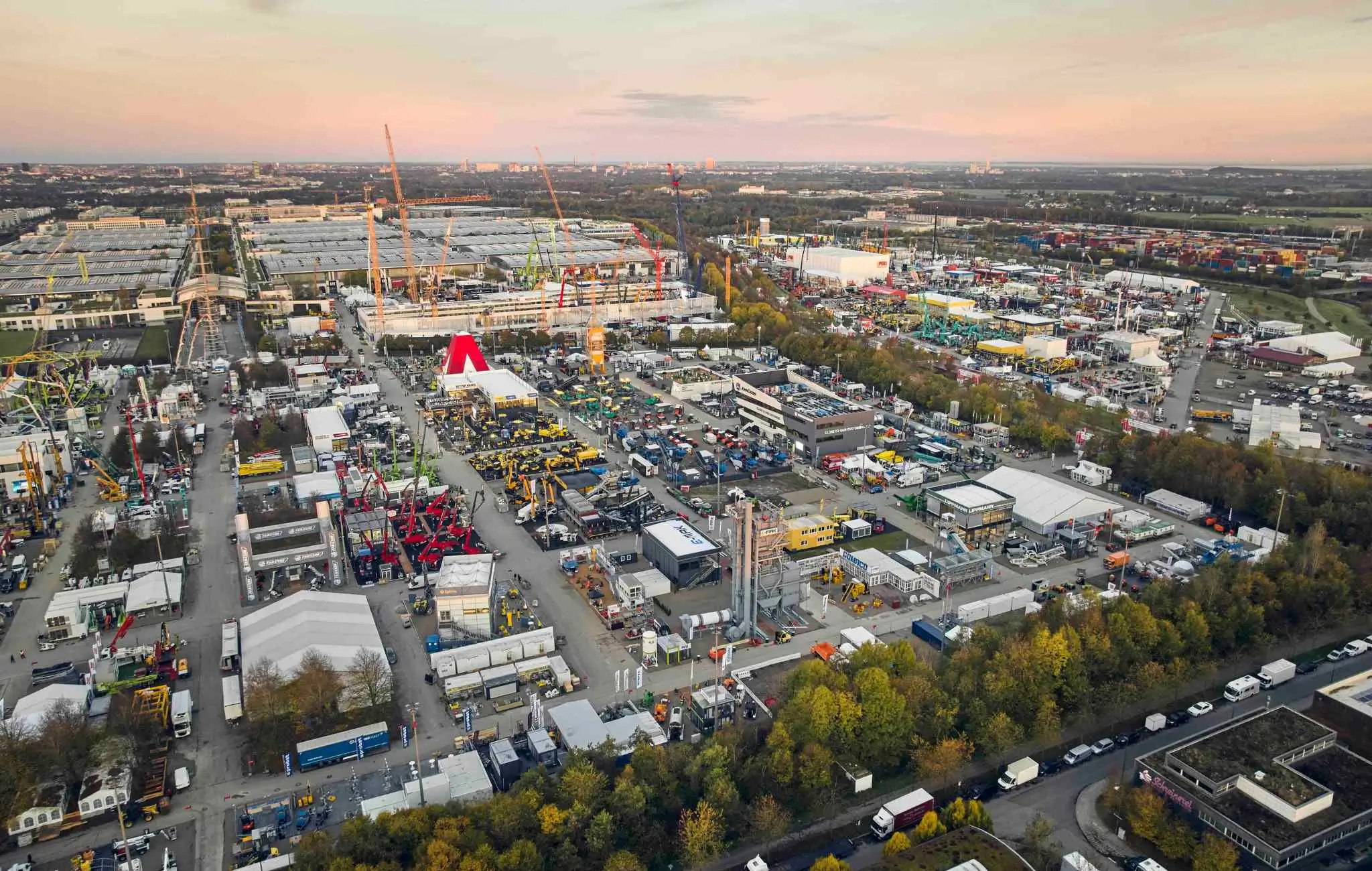 To prestiżowe wydarzenie gromadzi tysiące wystawców i setki tysięcy odwiedzających z całego świata. Fot. Messe München