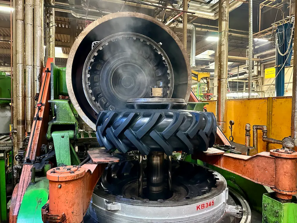 Misją Kabat Tyre jest odpowiedzialna produkcja