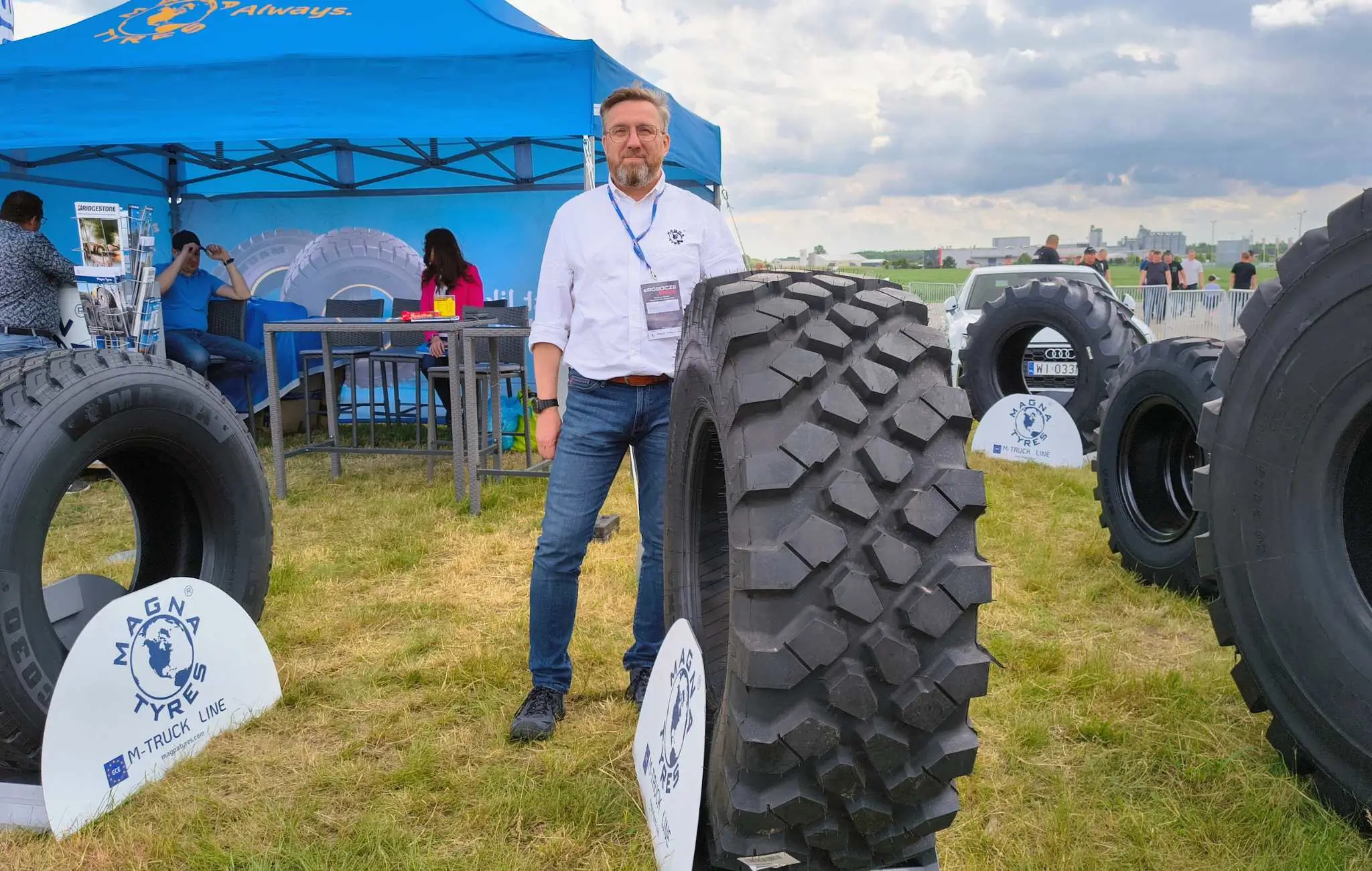 Dariusz Bagiński, przedstawiciel firmy MAGNA TYRES