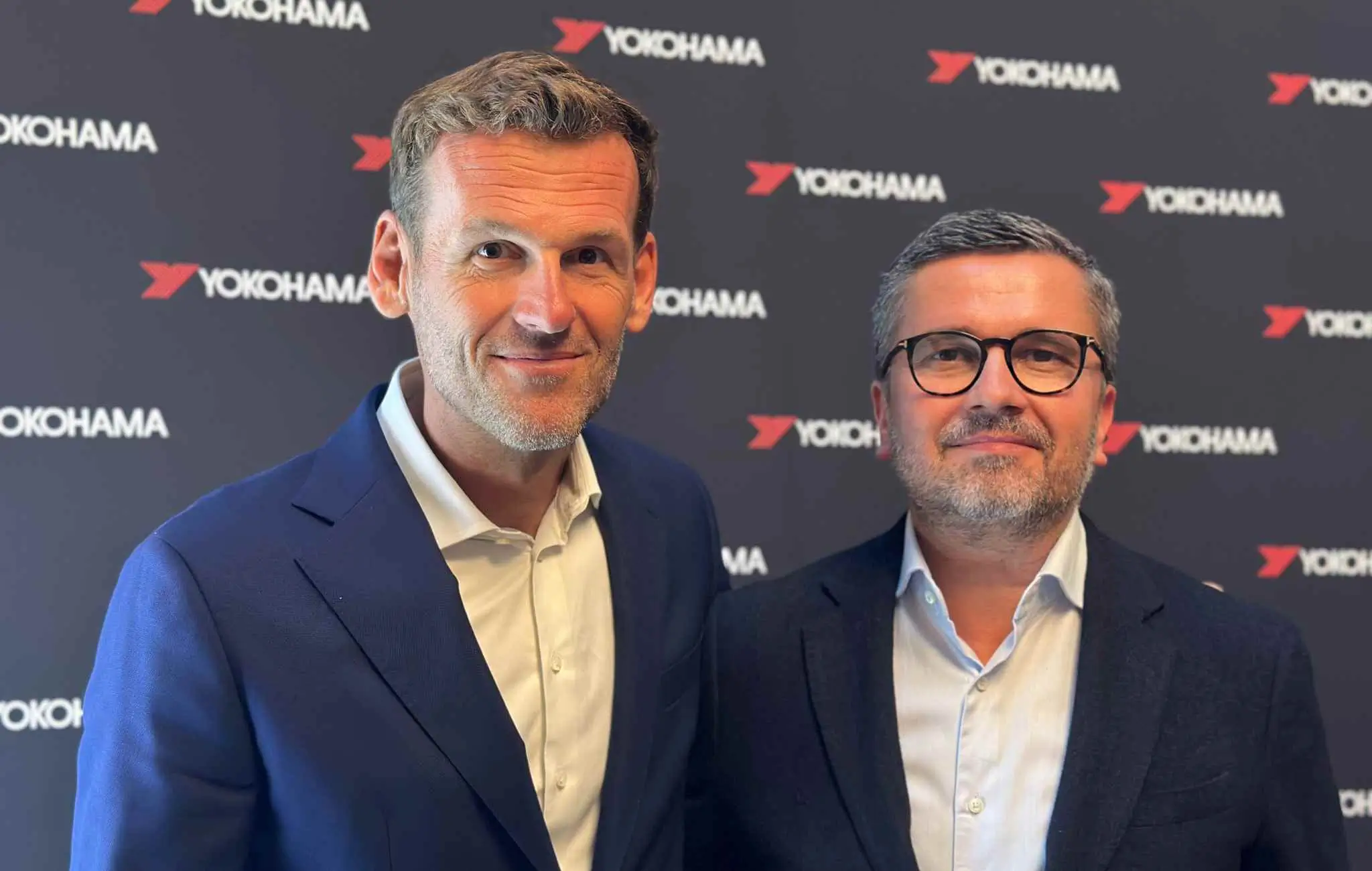 Sportowiec Mateusz Kusznierewicz i Jarosław Krzempek, Dyrektor Generalny Yokohama CEE