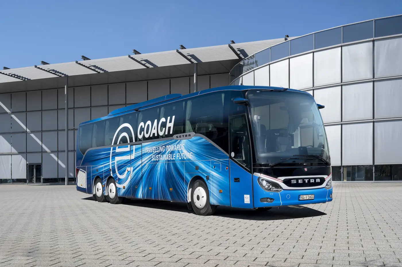 Od 30 lat marka serwisowa Omniplus firmy Daimler Buses łączy wszystkie usługi i rozwiązania cyfrowe dla operatorów autobusowych